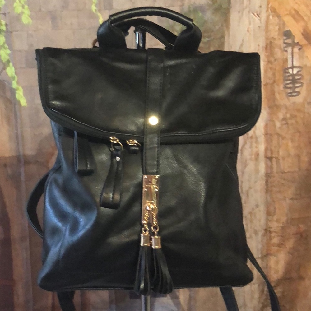 Backpack Purse With Adjustable Straps - image 1